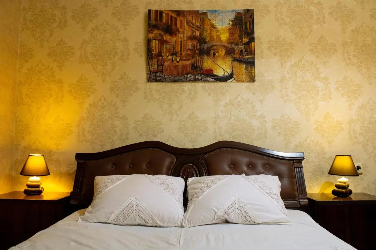Nino's Guest House