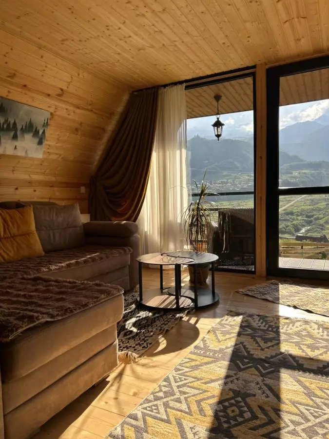 Kazbegi cottage kide- ყაზბეგში კოტეჯი კიდე