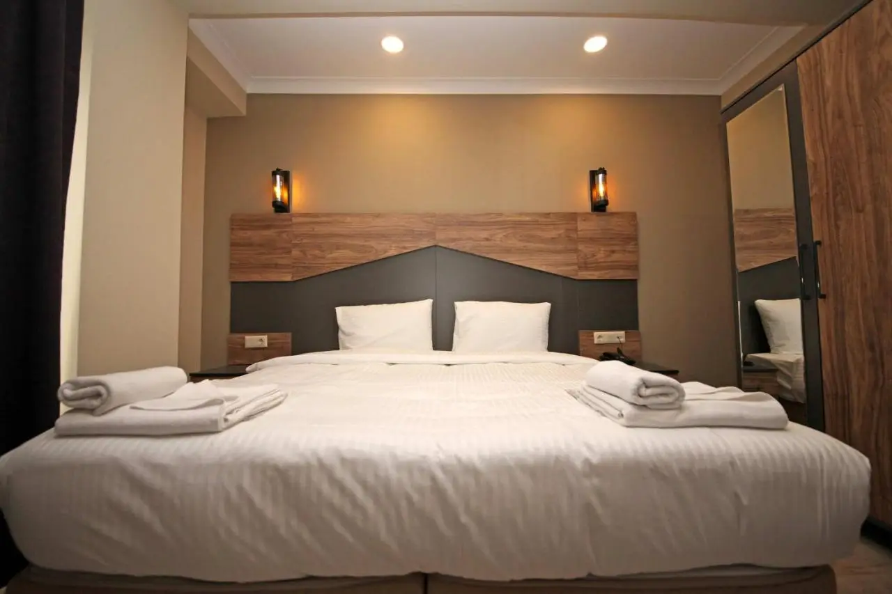 Corner Suite