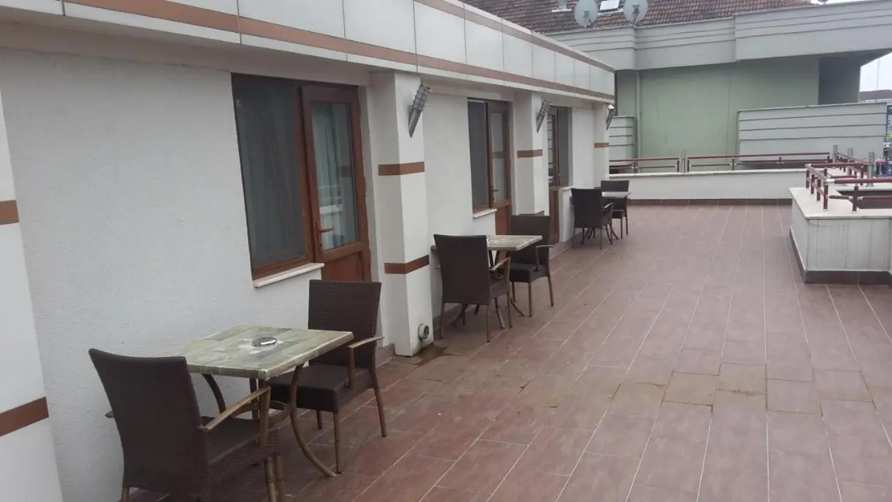 Hotel Almina Park