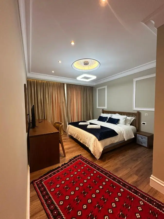 Flored Hotel