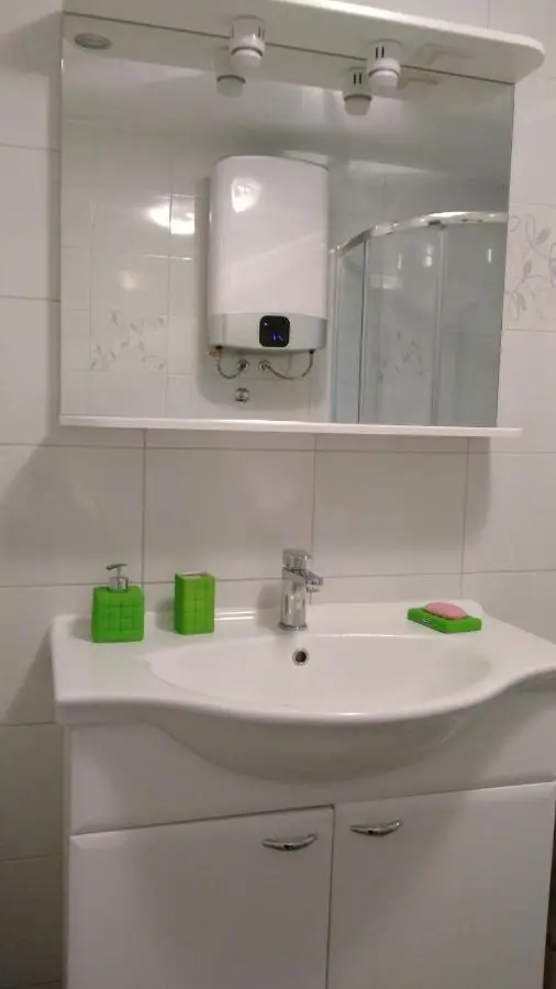 Green Garden Apartment