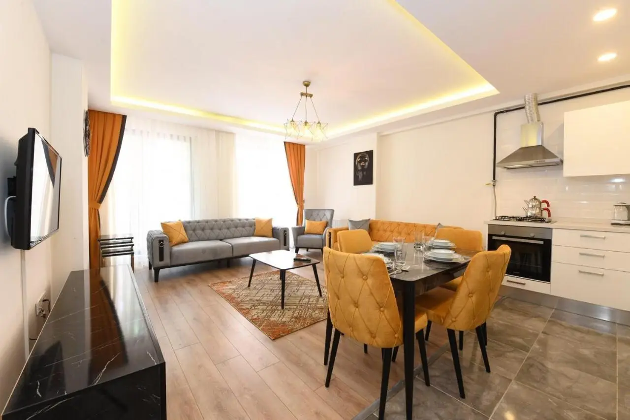 Kardes Apartment
