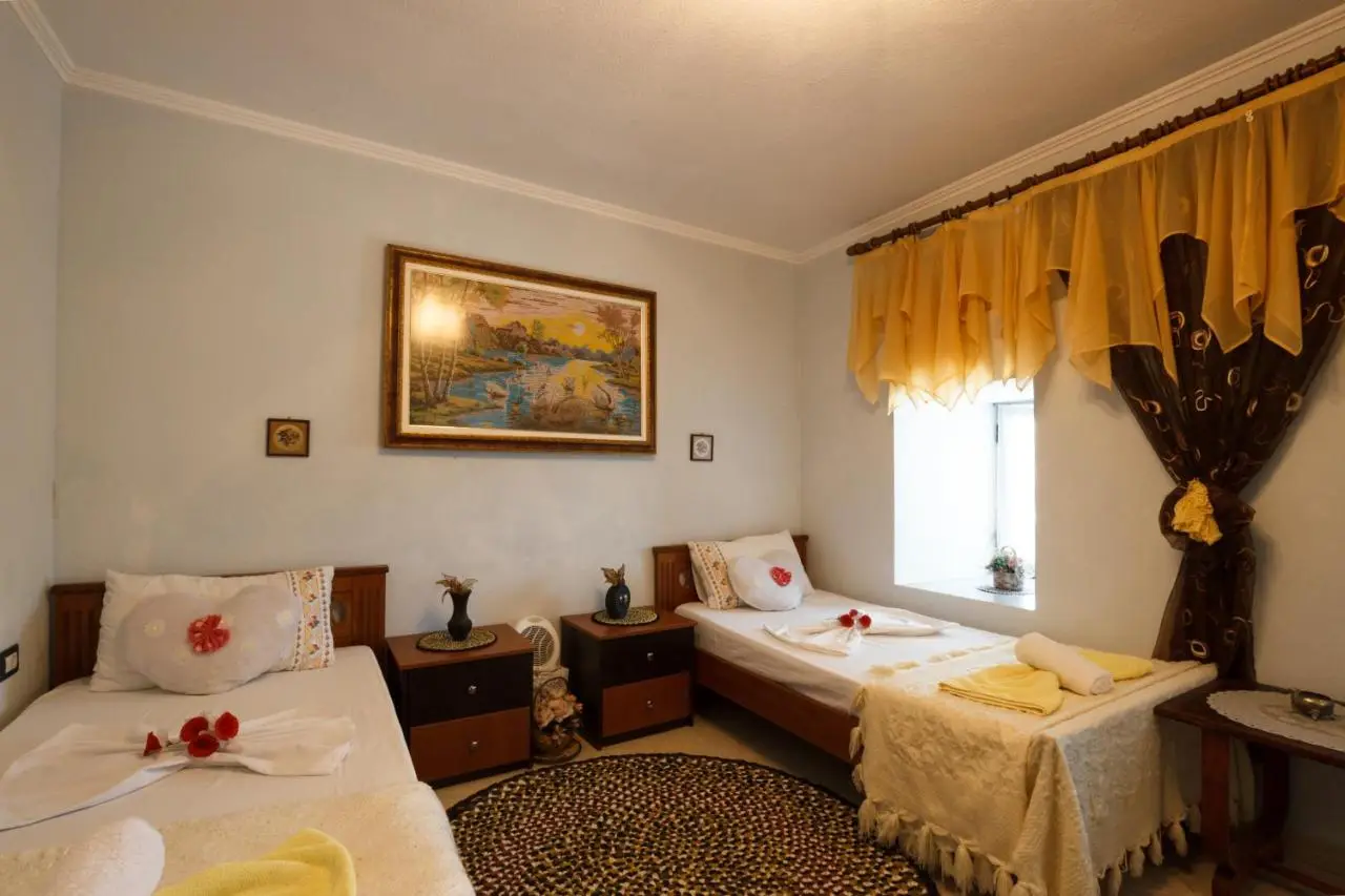Leka GuestHouse