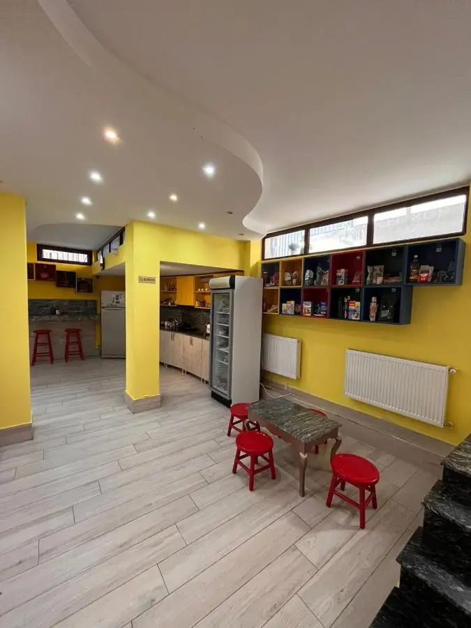 Hostel Jeal