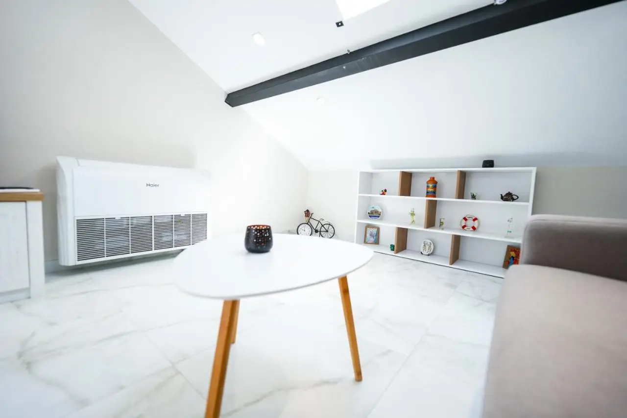 City Center Hideout - Studio Apartment