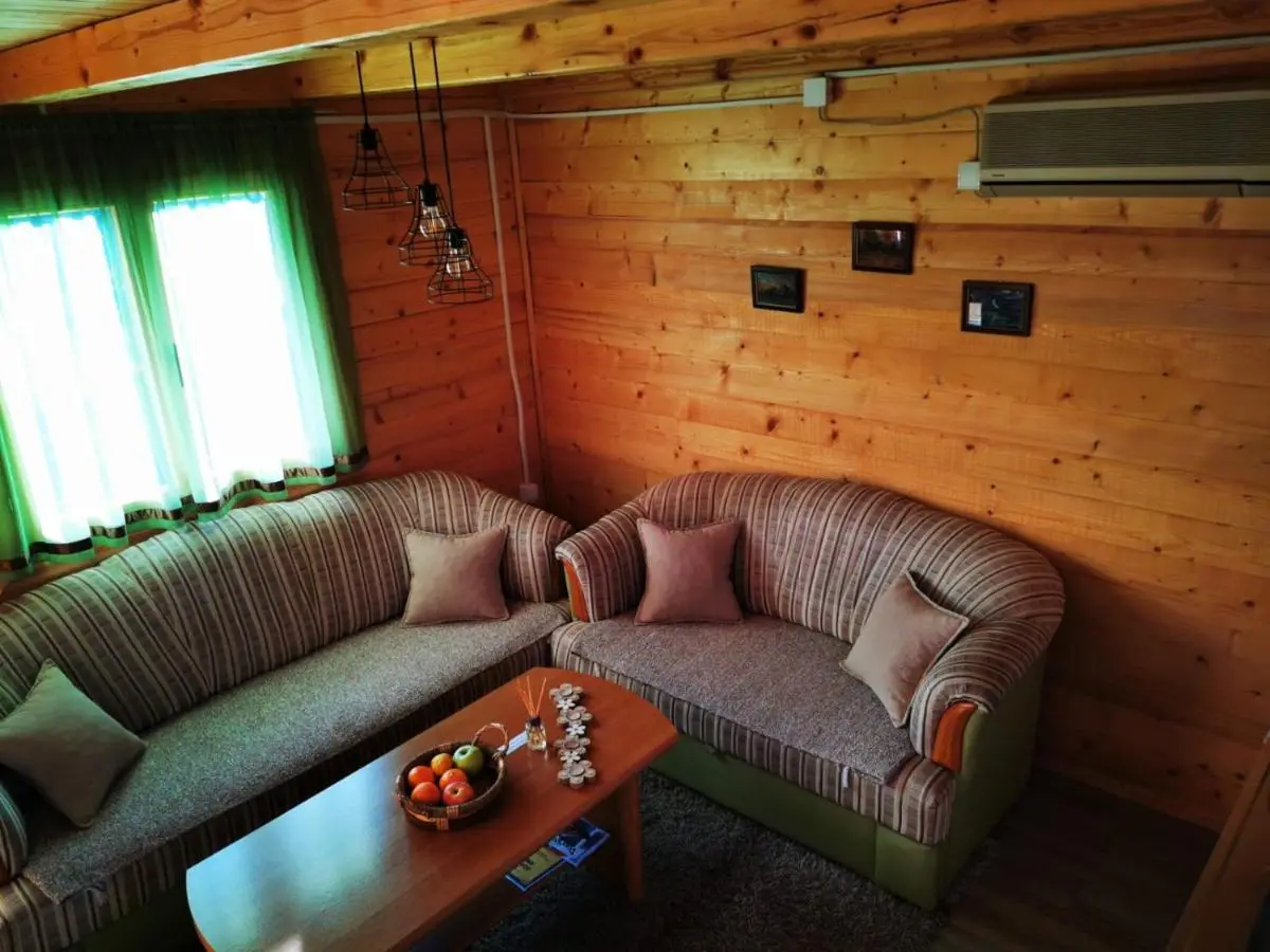 Wooden House "Una"