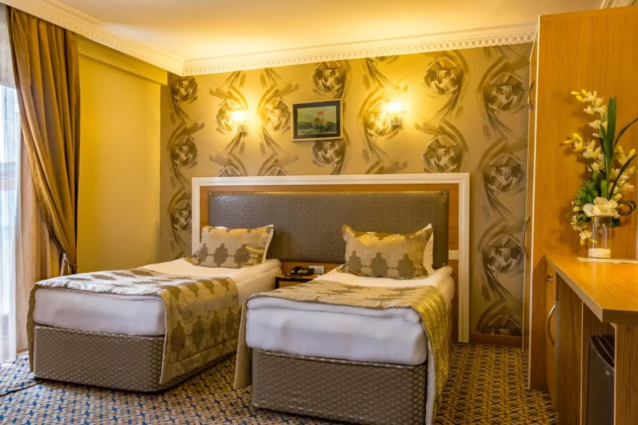 Grand Rosa Hotel