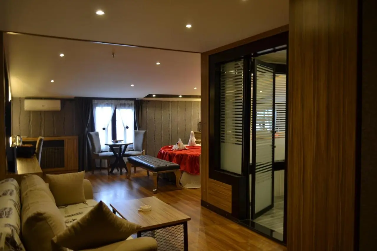 Gumus Palace Suites