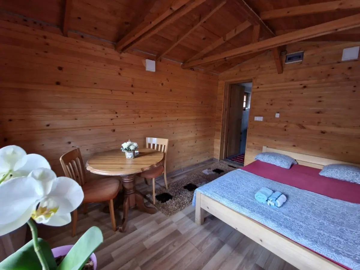 Vikendice Bungalovi Menzil
