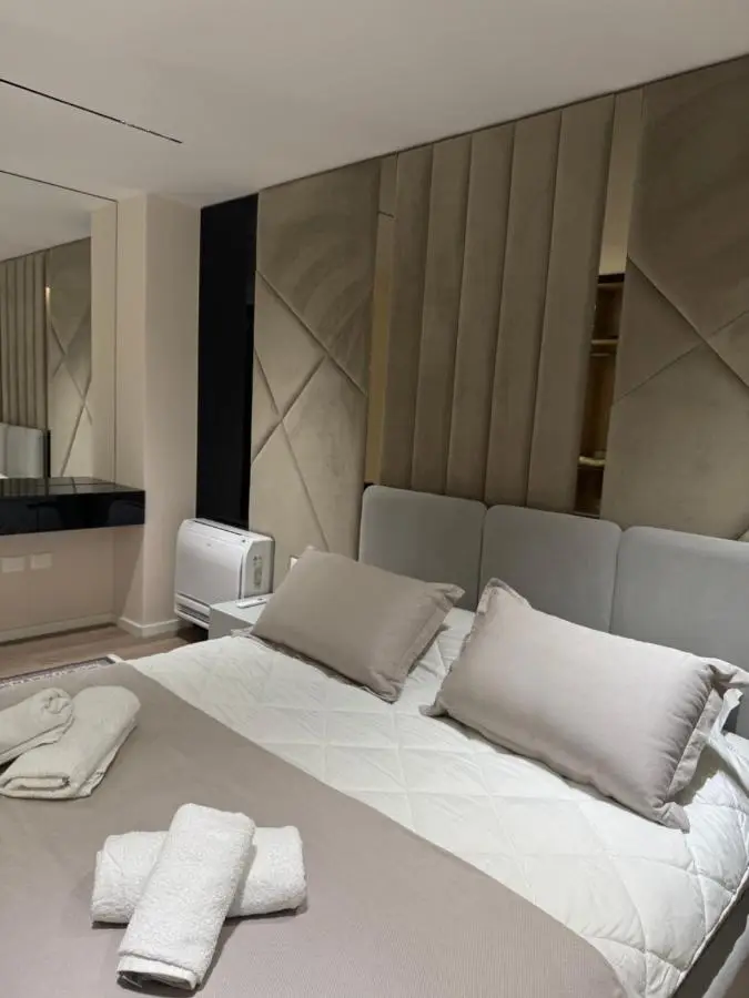 Modern Lake Apartment Tirana - Quiet Stay near Liqeni i Thatë