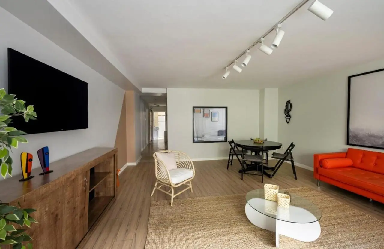 Modern Prime Location 2BD1Bath Cozy Home! #213