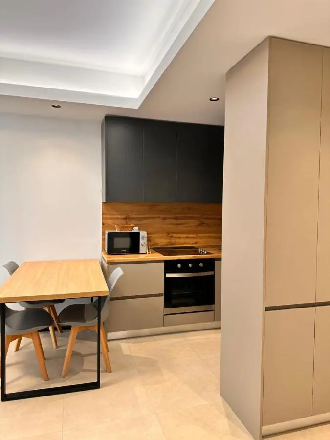 ERG APARTMENTS
