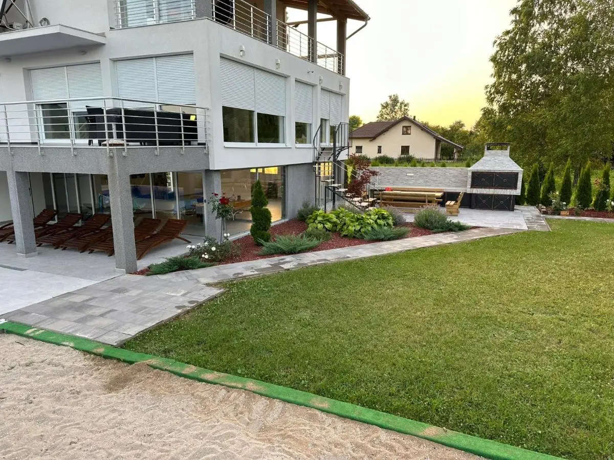 Summer Residence Una