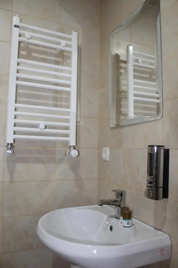 Rooms 3