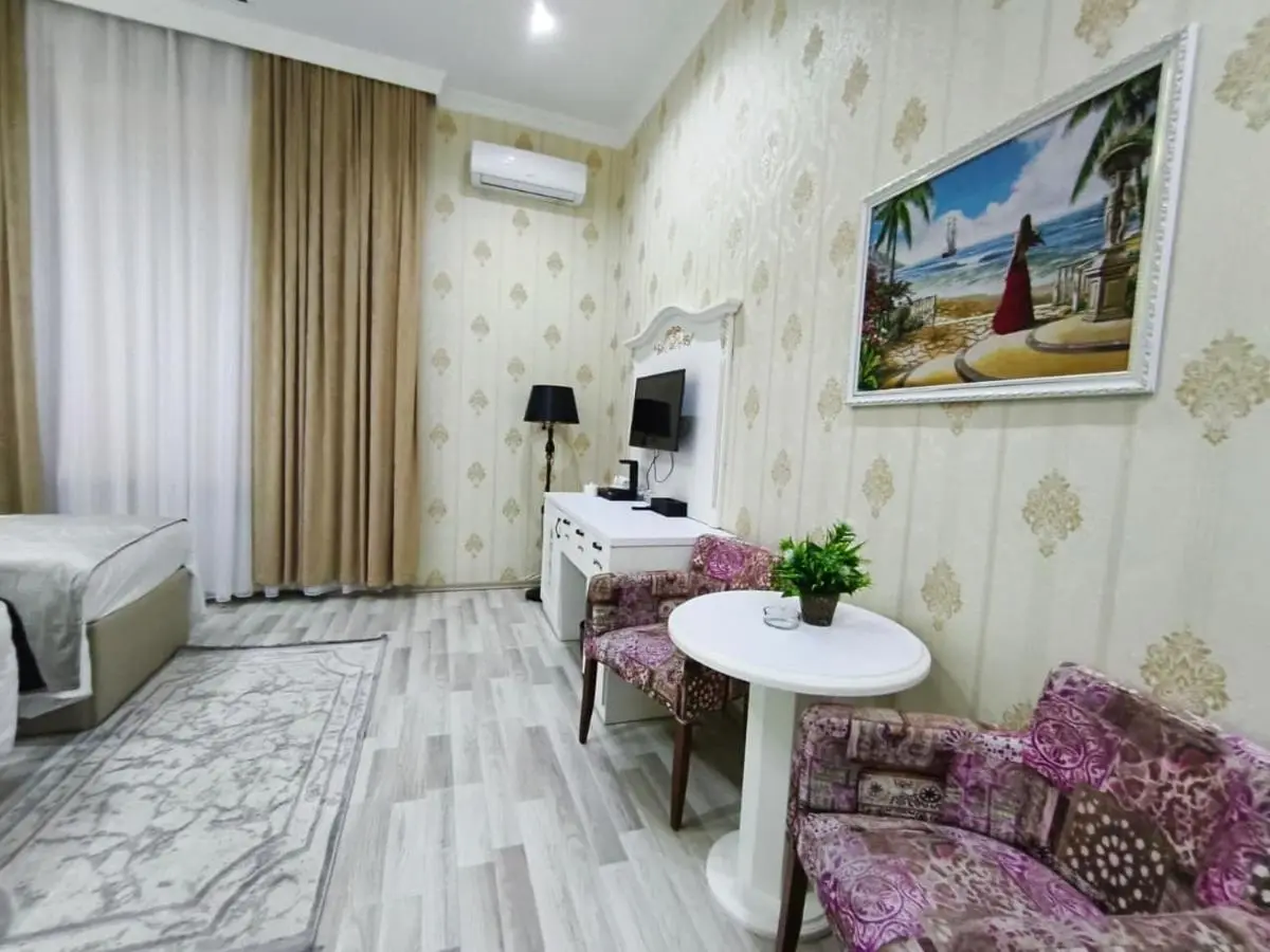 Nizami White Hotel City