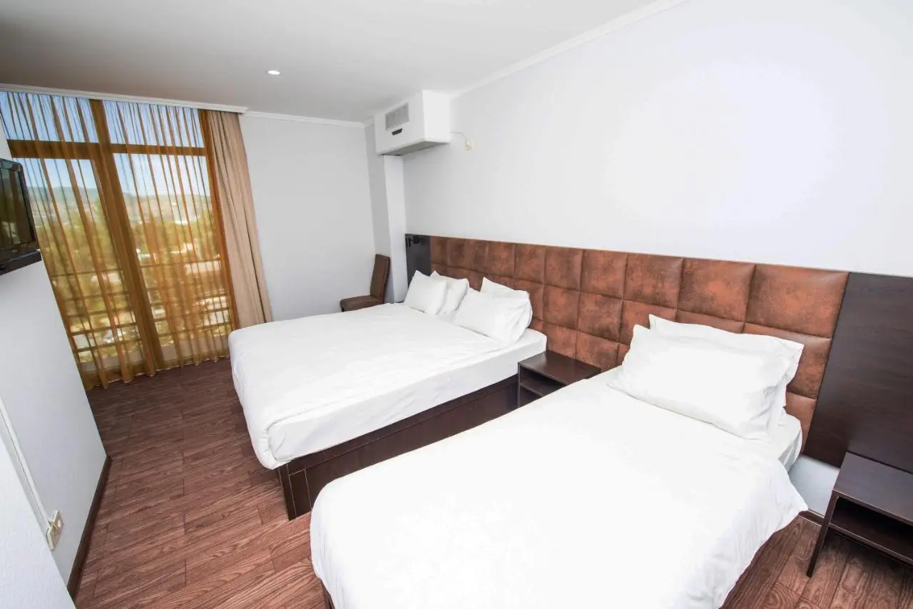 Hotel Shine Palace