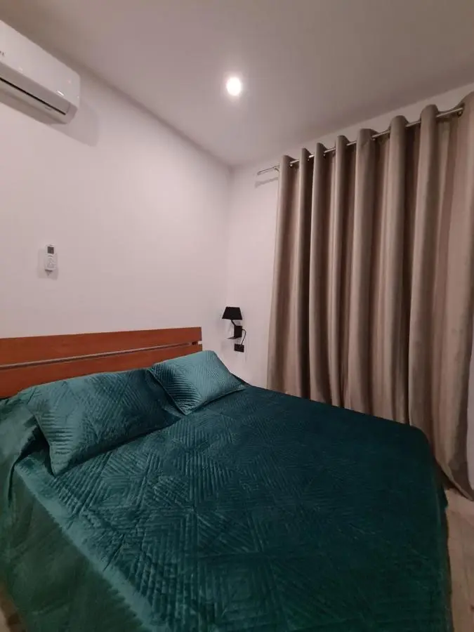 Cane Apartments