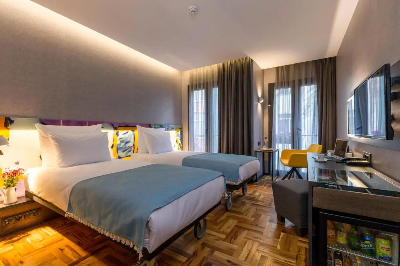 Lampa Design Hotel-Special Category