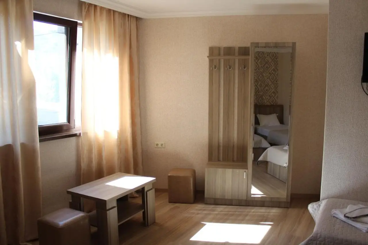 Emis Hotel