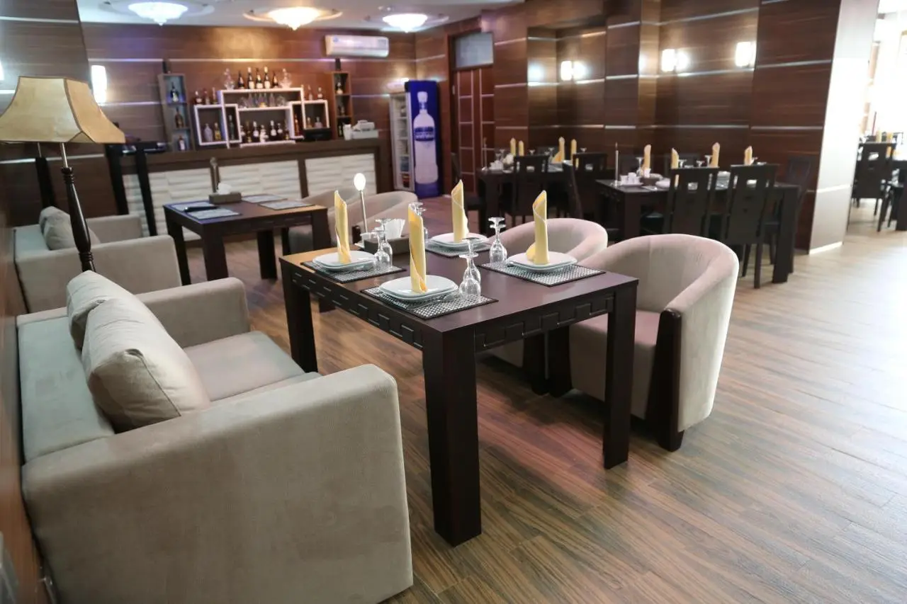 Luxe Lankaran Hotel