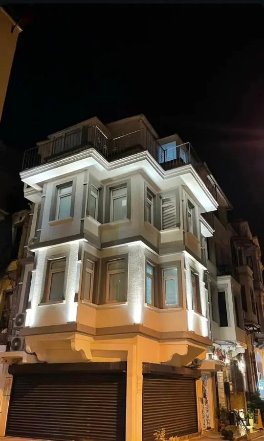 La Mer Old City Hotel