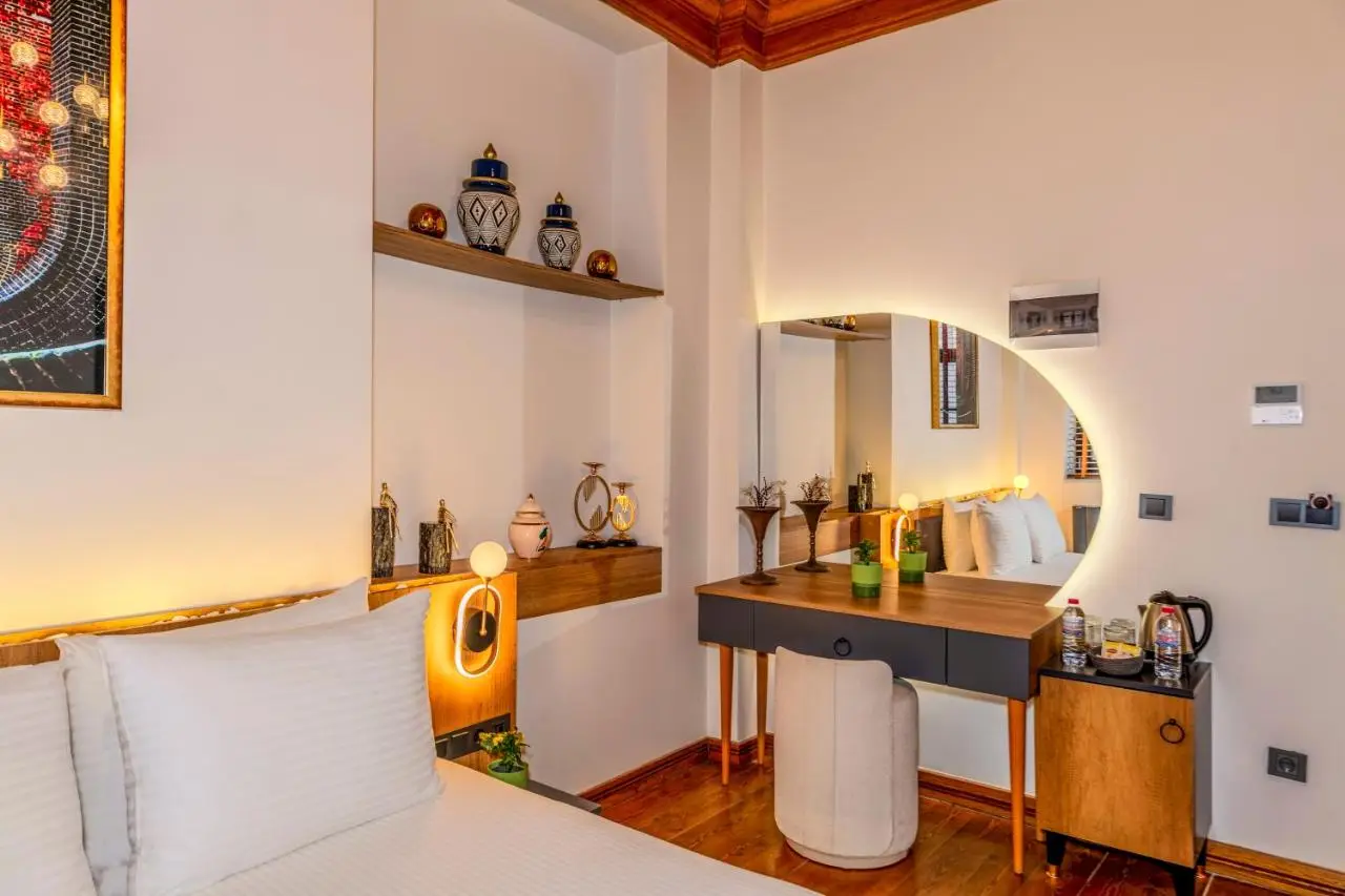 Elmira Pera Hotel & - Special Class