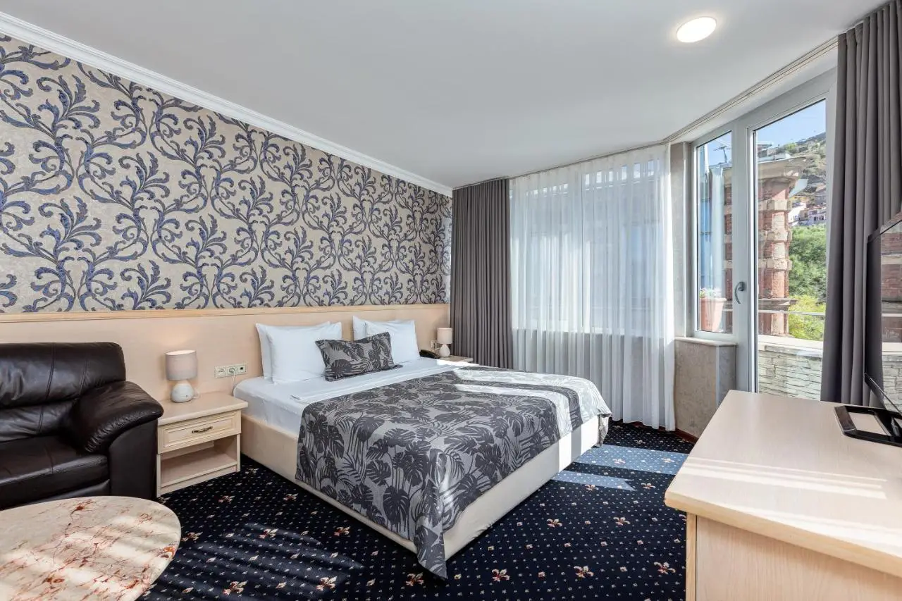 Sharden Hotel