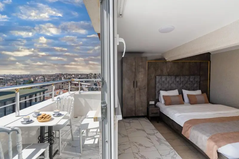 BiRAND SUiT HOTEL