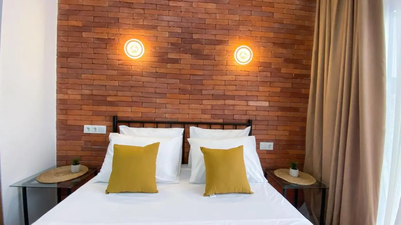 Holiday Rooms 5