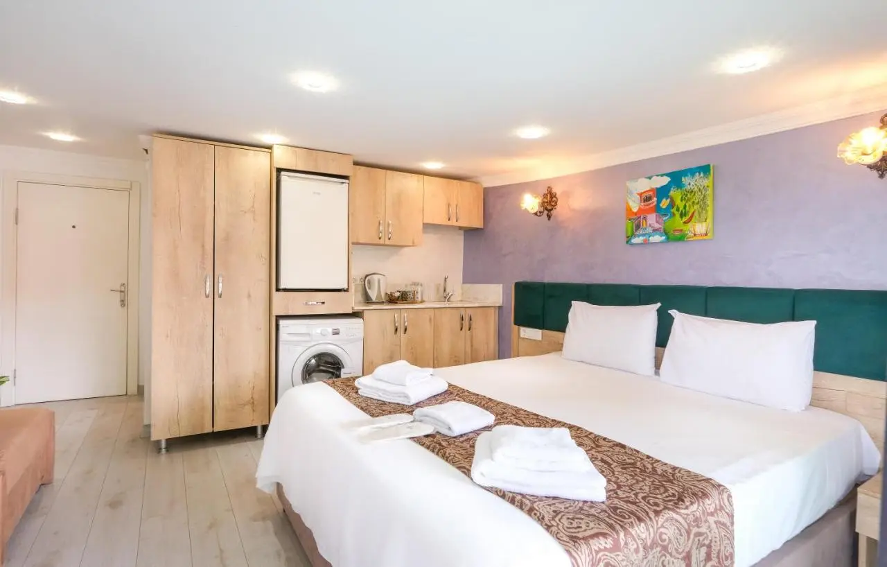 Loren Hotel&Suites