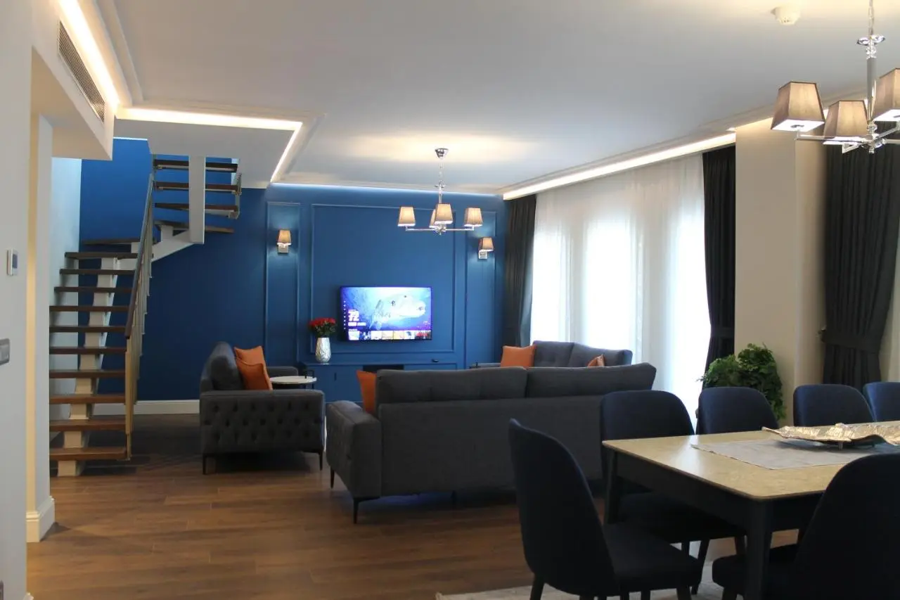 Garlon Residence