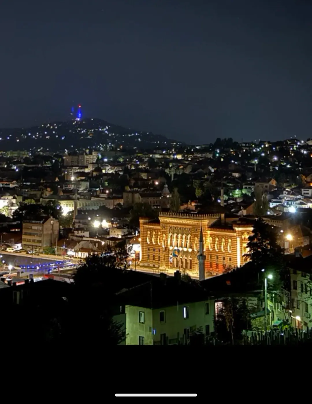 Steps from History-OldTown Stay with private view