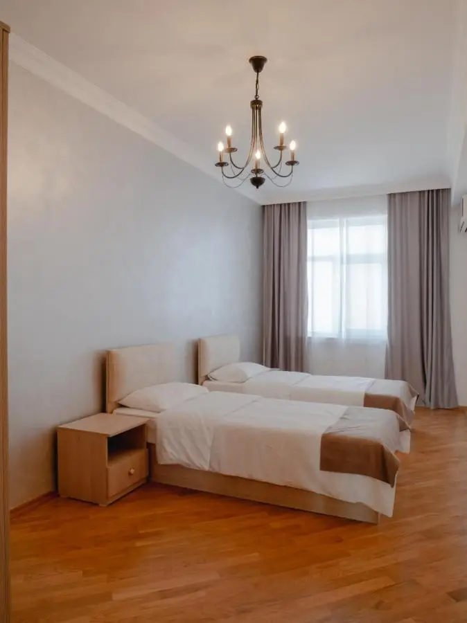 Boulevard Side Apartments
