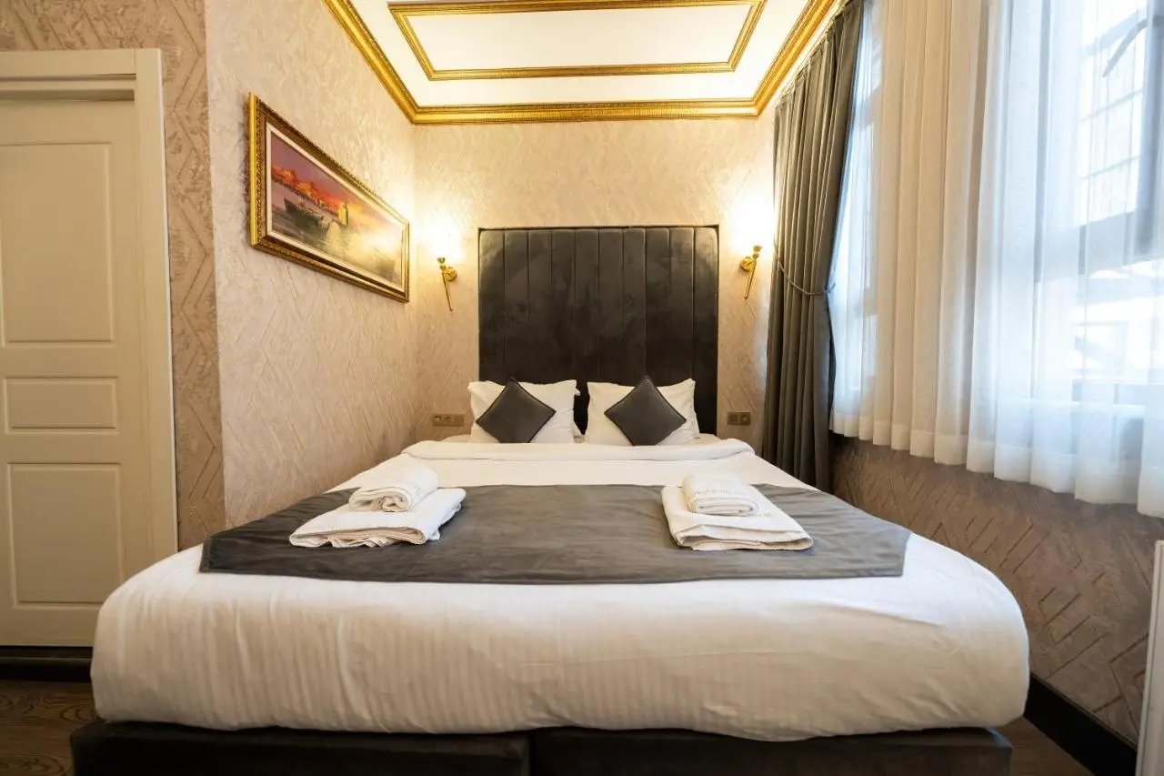 Diamond Royal Hotel