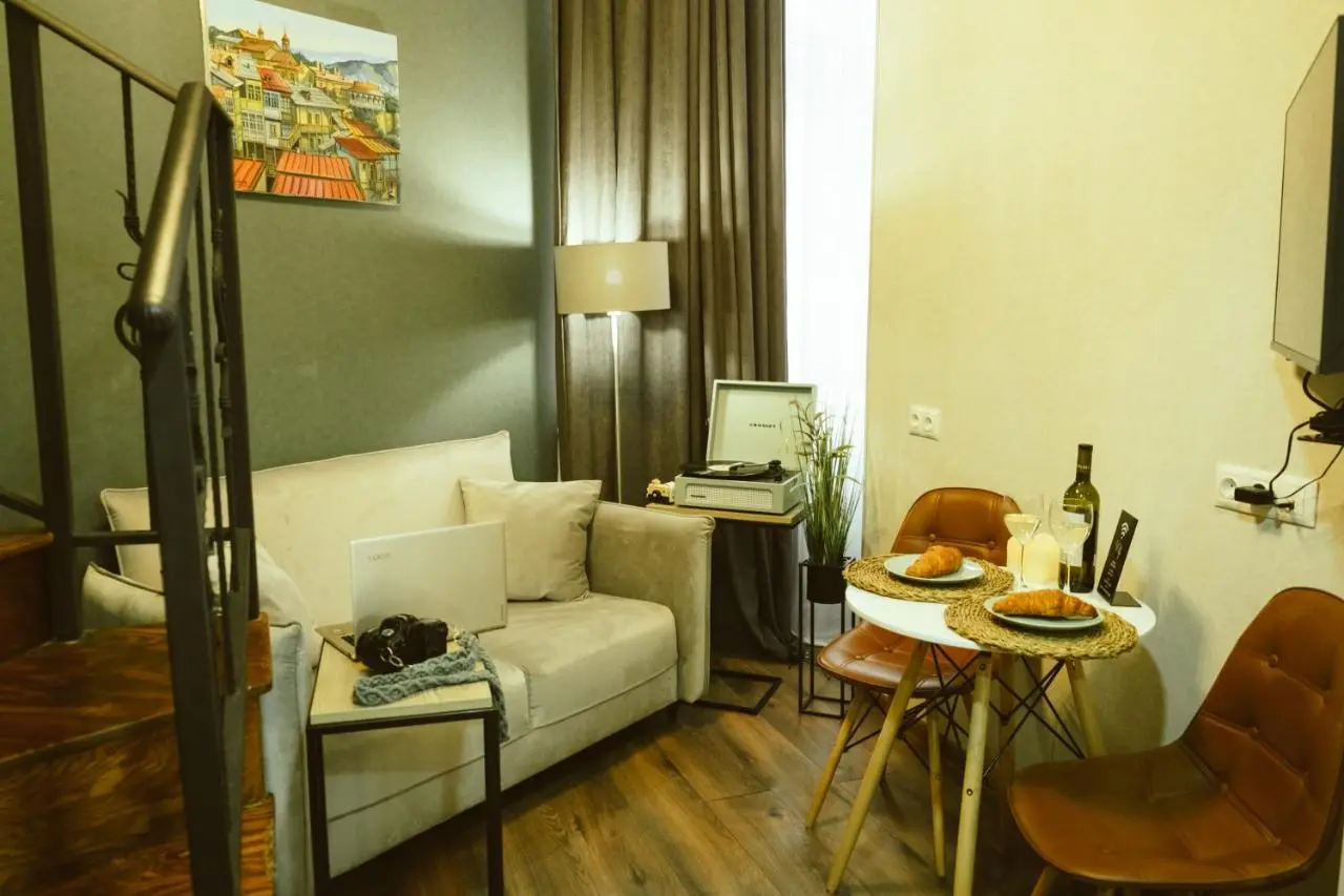 Luxury Duplex Suites - City Center