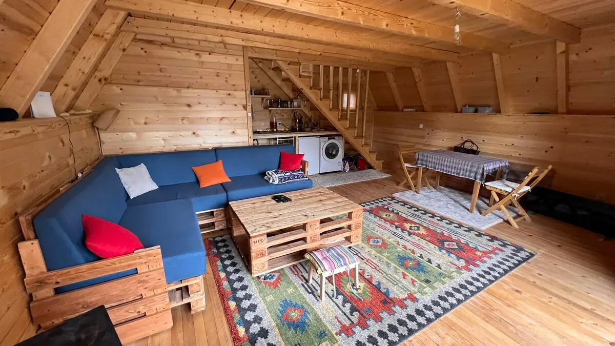 Cozy Forest Hut near Sarajevo with outdoor hot tub