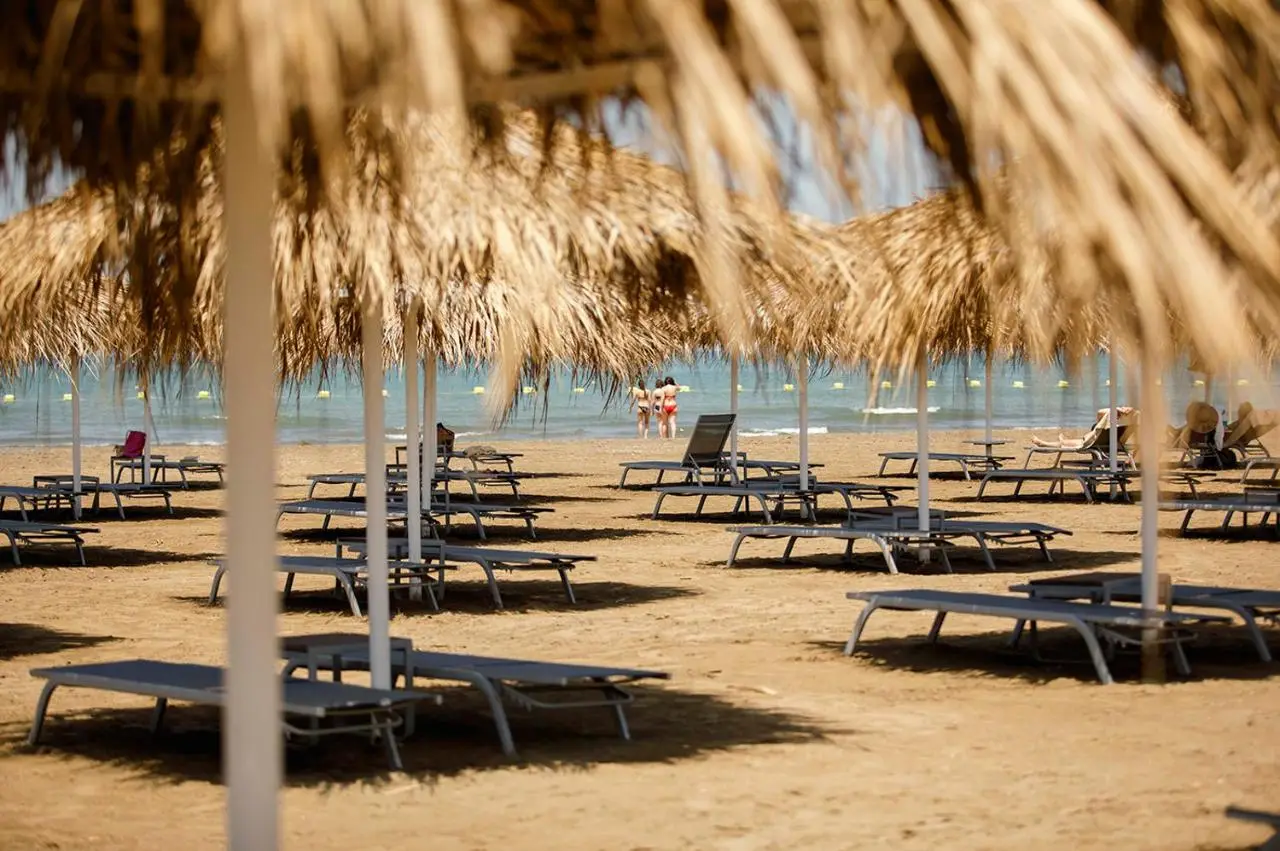 Lamer Sea Breeze Resort