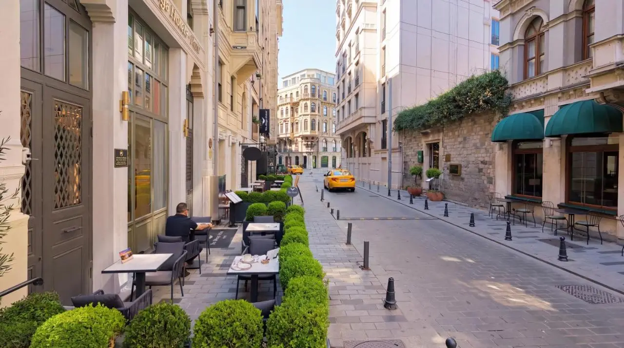 The Wings Hotels Pera