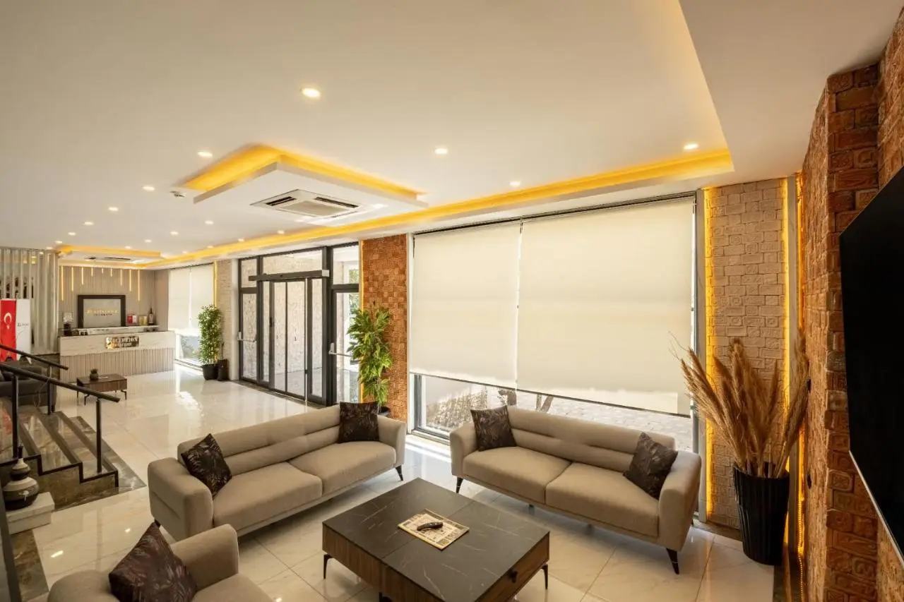 Laristone Suite Spa Hotel