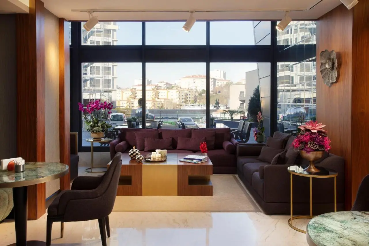 İzz Hotel Koşuyolu