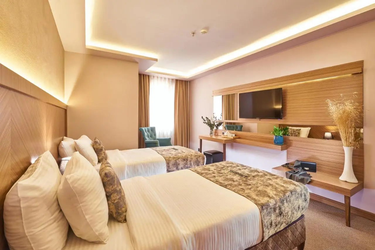 Atro Hotel