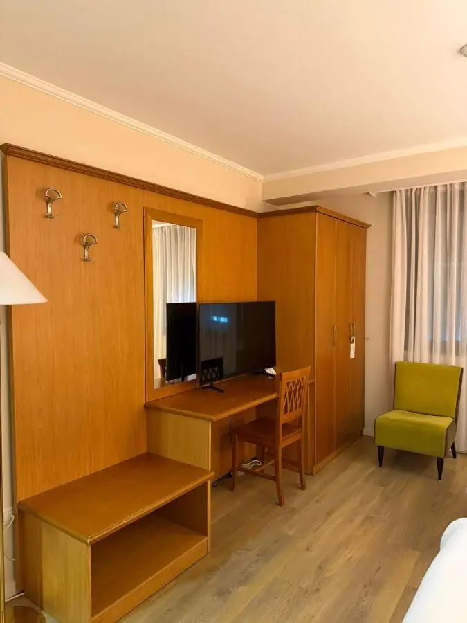 Arber Hotel
