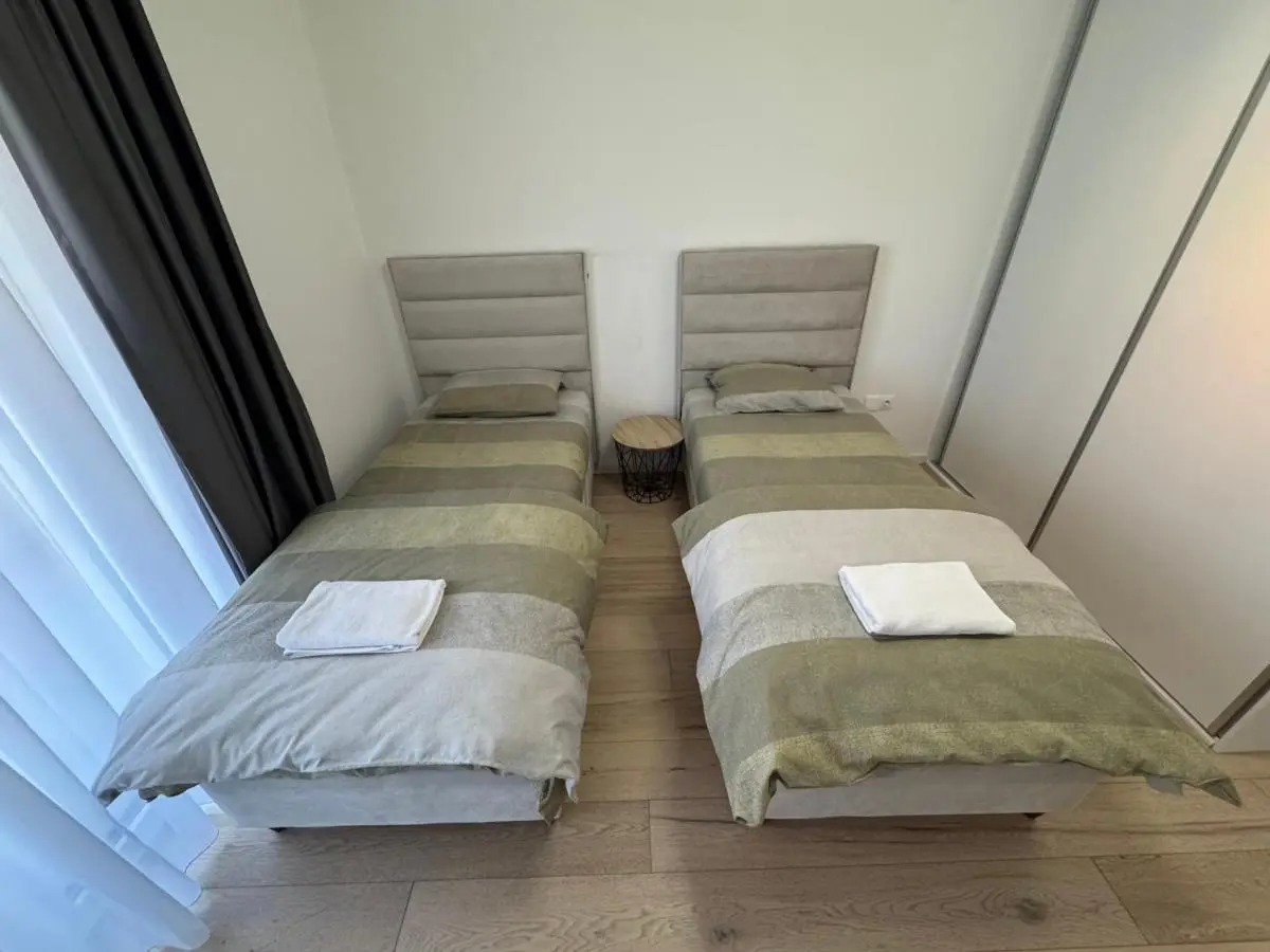 Lux Sarajevo Waves 2bdr apartment with private parking