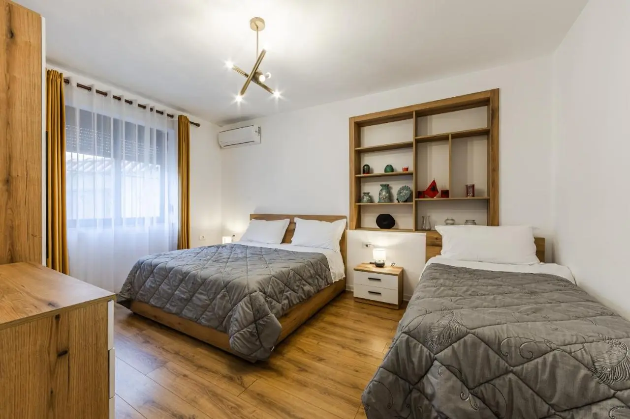 City Center Apartment Cozy 1BR with Patio by PikHost
