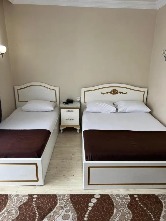 Şeref Hotel