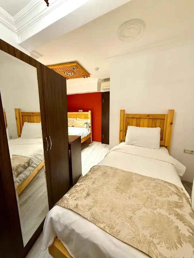 Magnificent Hotel