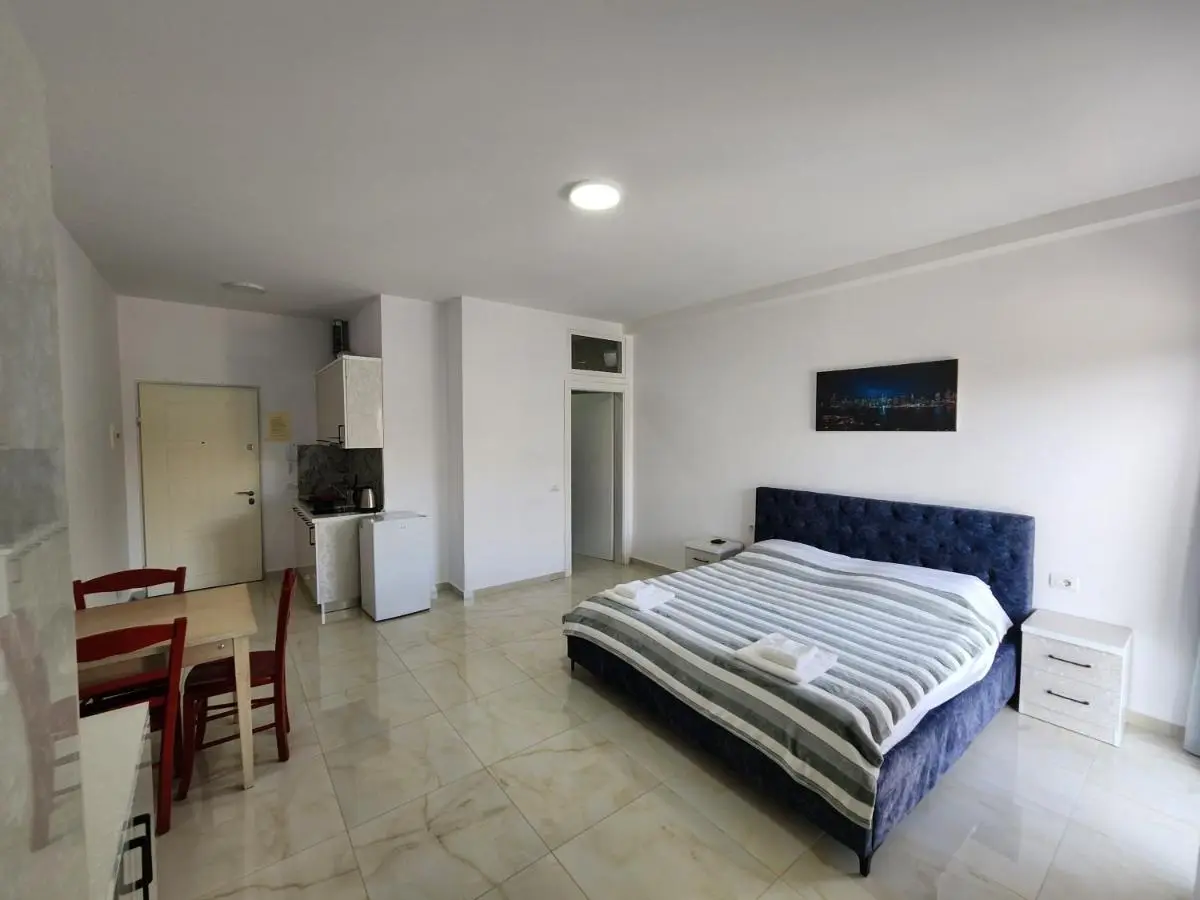 Anchor Apartments