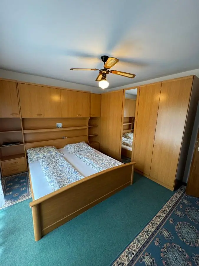 Idas Guesthouse - Kuća na jezeru - Haus am See - Privatunterkunft - Čelebići kod Konjica