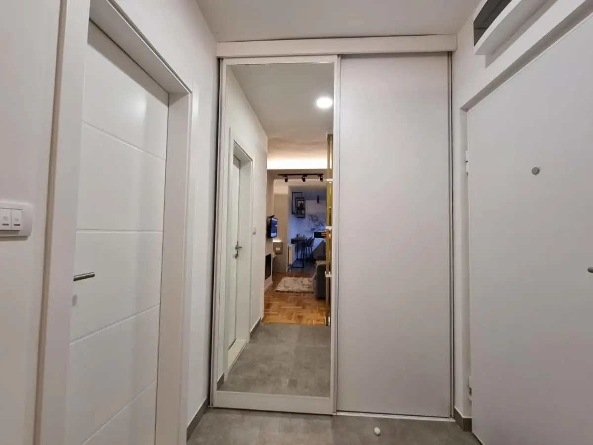 Studio Apartman Golden Lux 1